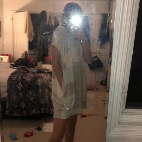 Aritzia Wilfred Free patchwork T Shirt Dress with pockets - Picture 2 of 4